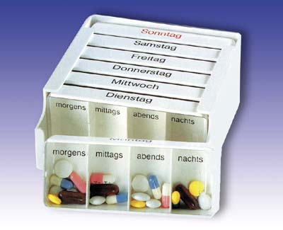 Medikamentendosierer fr 7 Tage - einzelne gro beschriftete Dosierer fr jeden Wochentag 11,90EUR